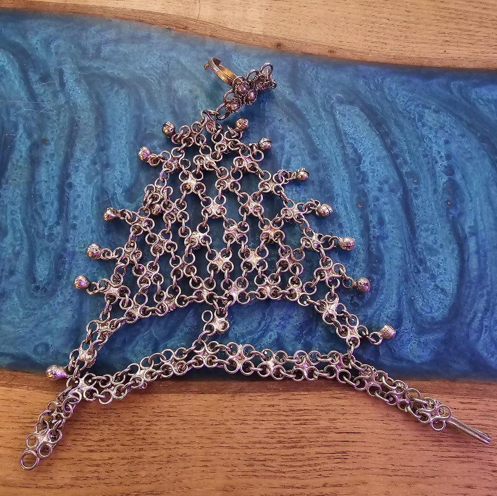 Elegant Silver Chain Bracelet